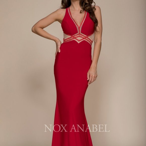 Nox Anabel Dresses & Skirts - V-Neck Sheath Shape Sleeveless Prom Dress NXE037